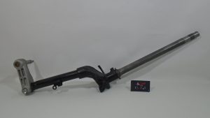 TIJA DE DIRECCION PIAGGIO VESPA PRIMAVERA 50/125/150 2013-2015